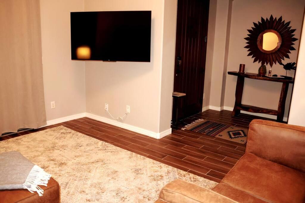 Phoenix Home With Heated Pool, Desert Views & Hot Tub Anthem 외부 사진