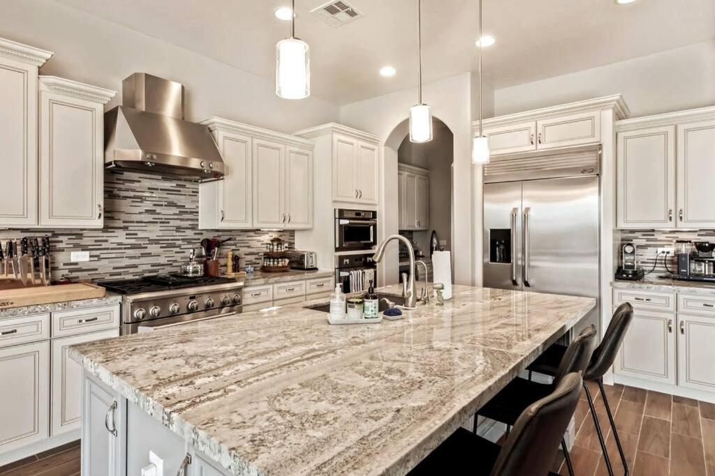Phoenix Home With Heated Pool, Desert Views & Hot Tub Anthem 외부 사진
