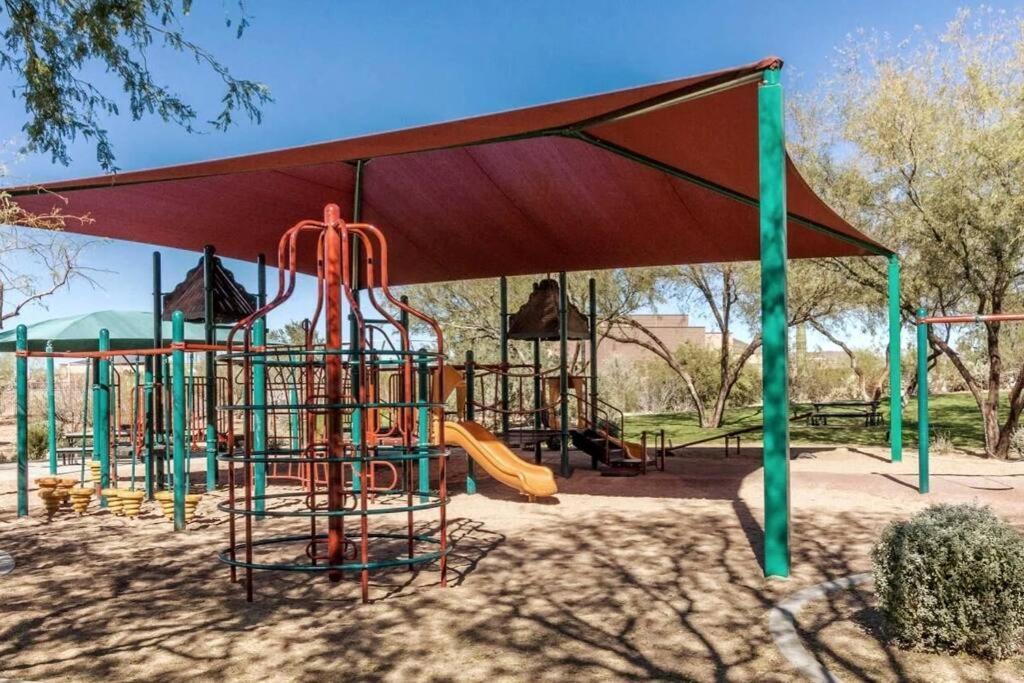 Phoenix Home With Heated Pool, Desert Views & Hot Tub Anthem 외부 사진
