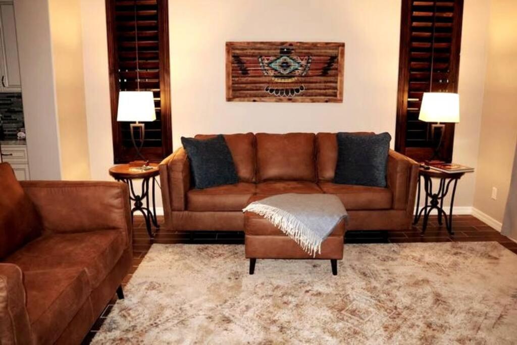 Phoenix Home With Heated Pool, Desert Views & Hot Tub Anthem 외부 사진