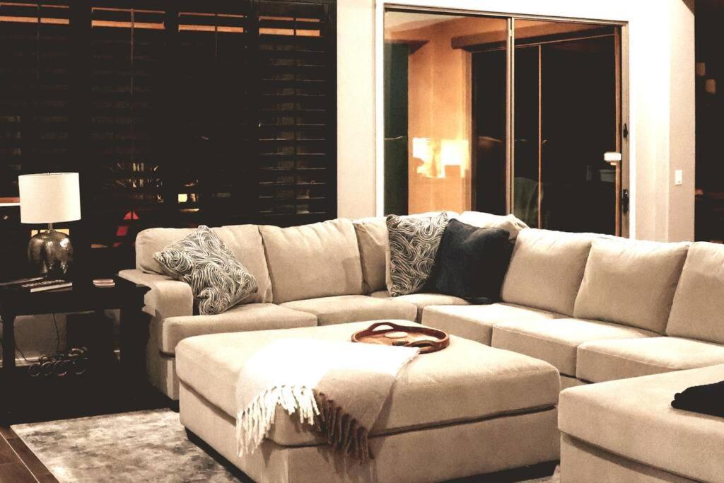 Phoenix Home With Heated Pool, Desert Views & Hot Tub Anthem 외부 사진
